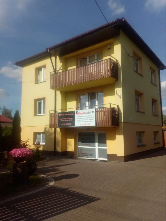 Willa Poniatowskiego Grodzisk Mazowiecki Exteriér fotografie
